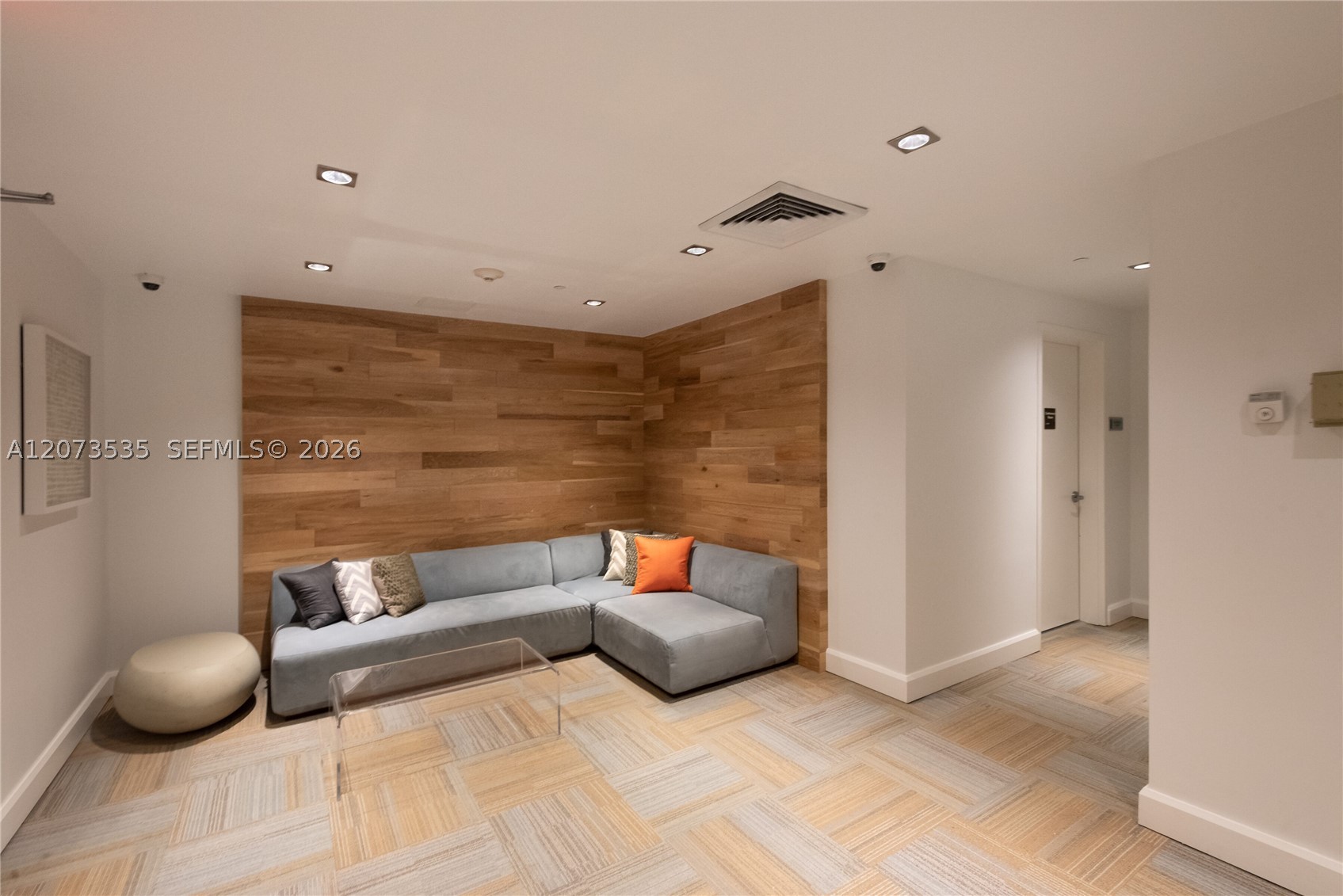 951 Brickell Ave #2709, Miami FL 33131