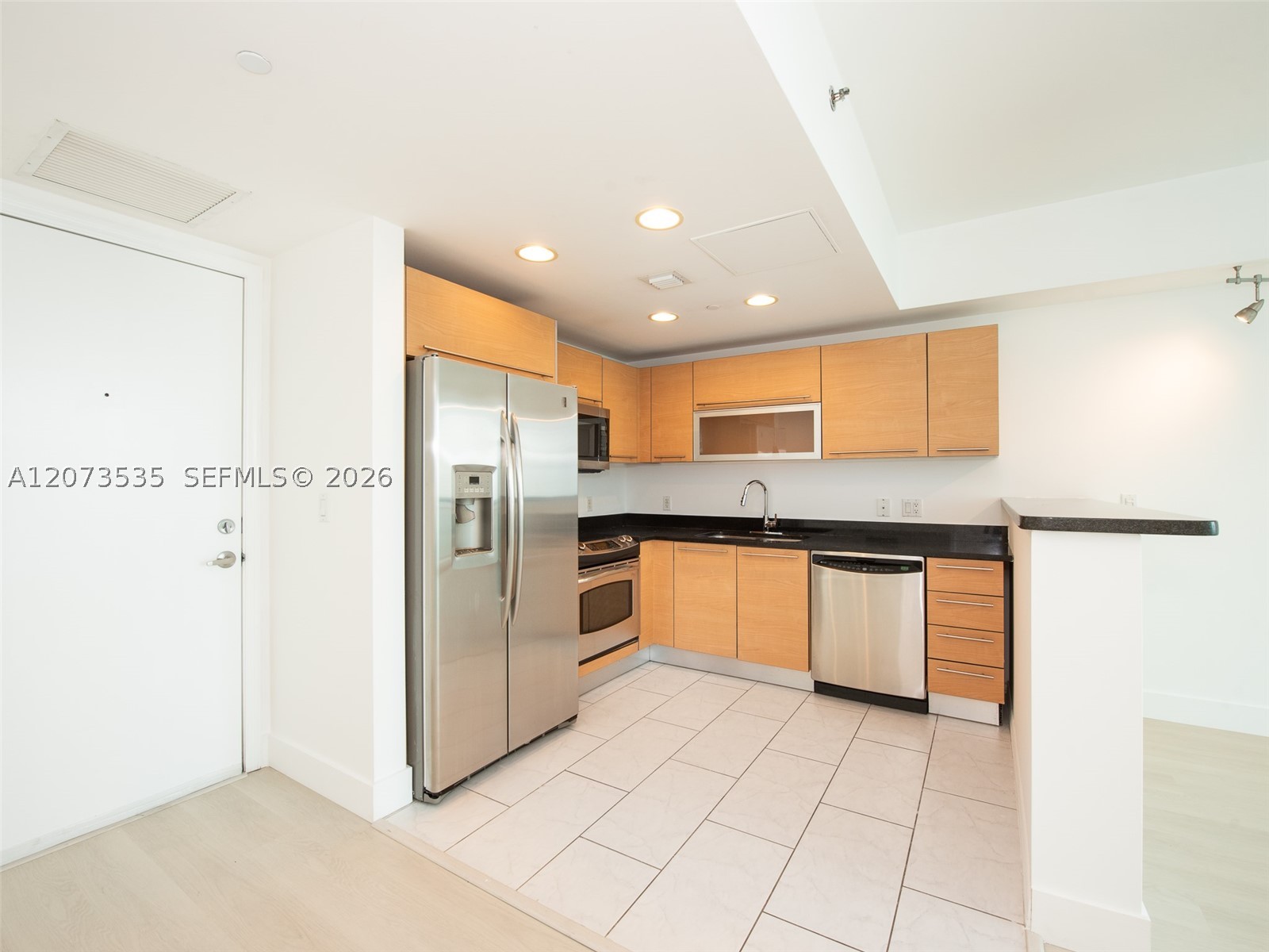 951 Brickell Ave #2709, Miami FL 33131
