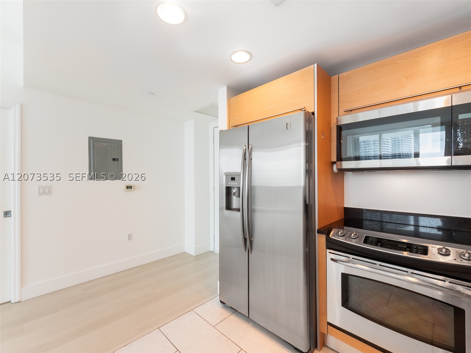 951 Brickell Ave #2709, Miami FL 33131