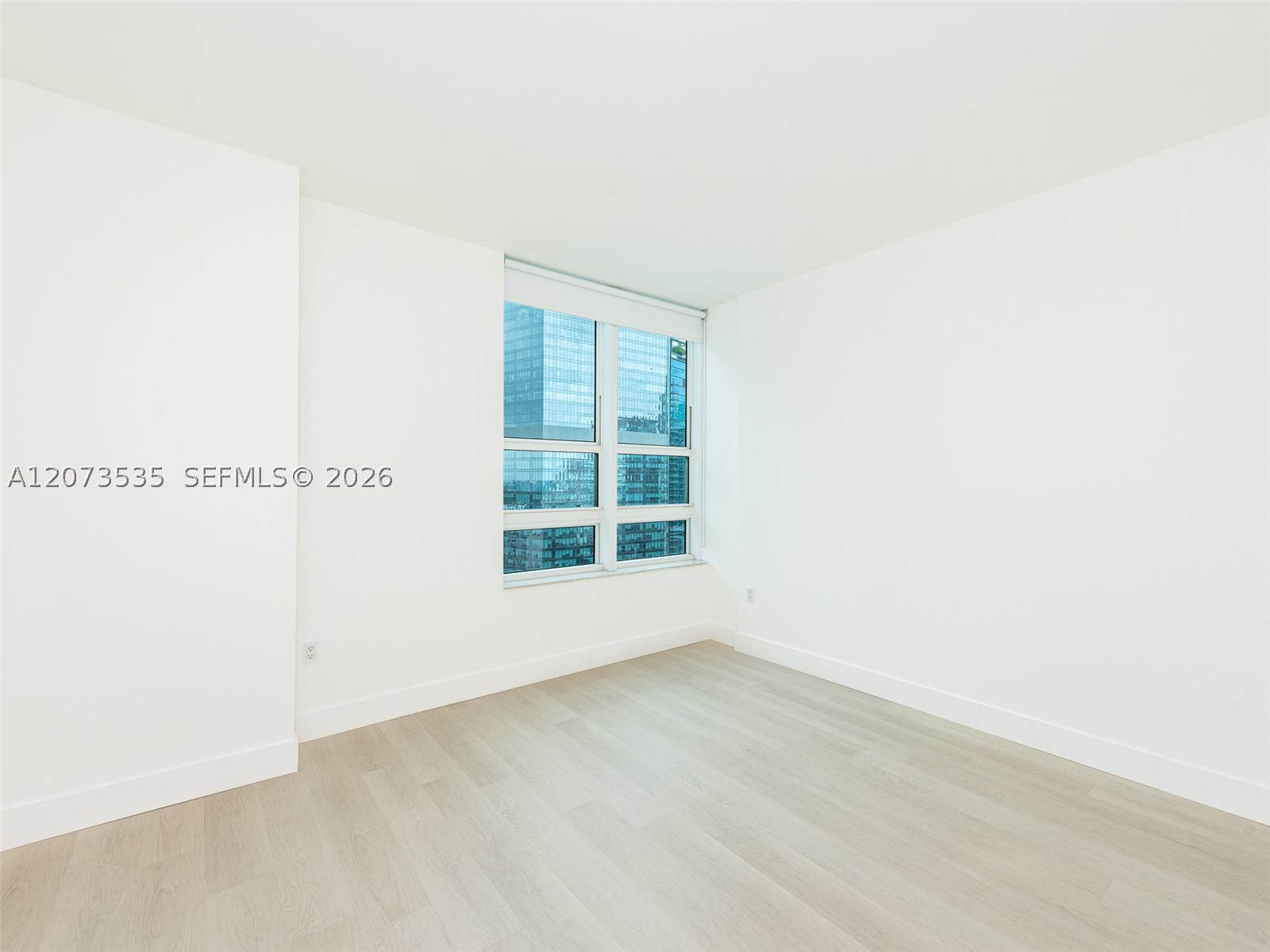 951 Brickell Ave #2709, Miami FL 33131