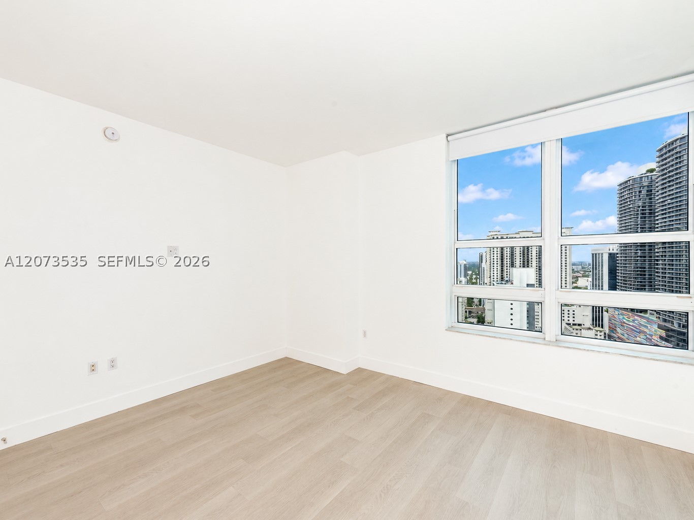 951 Brickell Ave #2709, Miami FL 33131