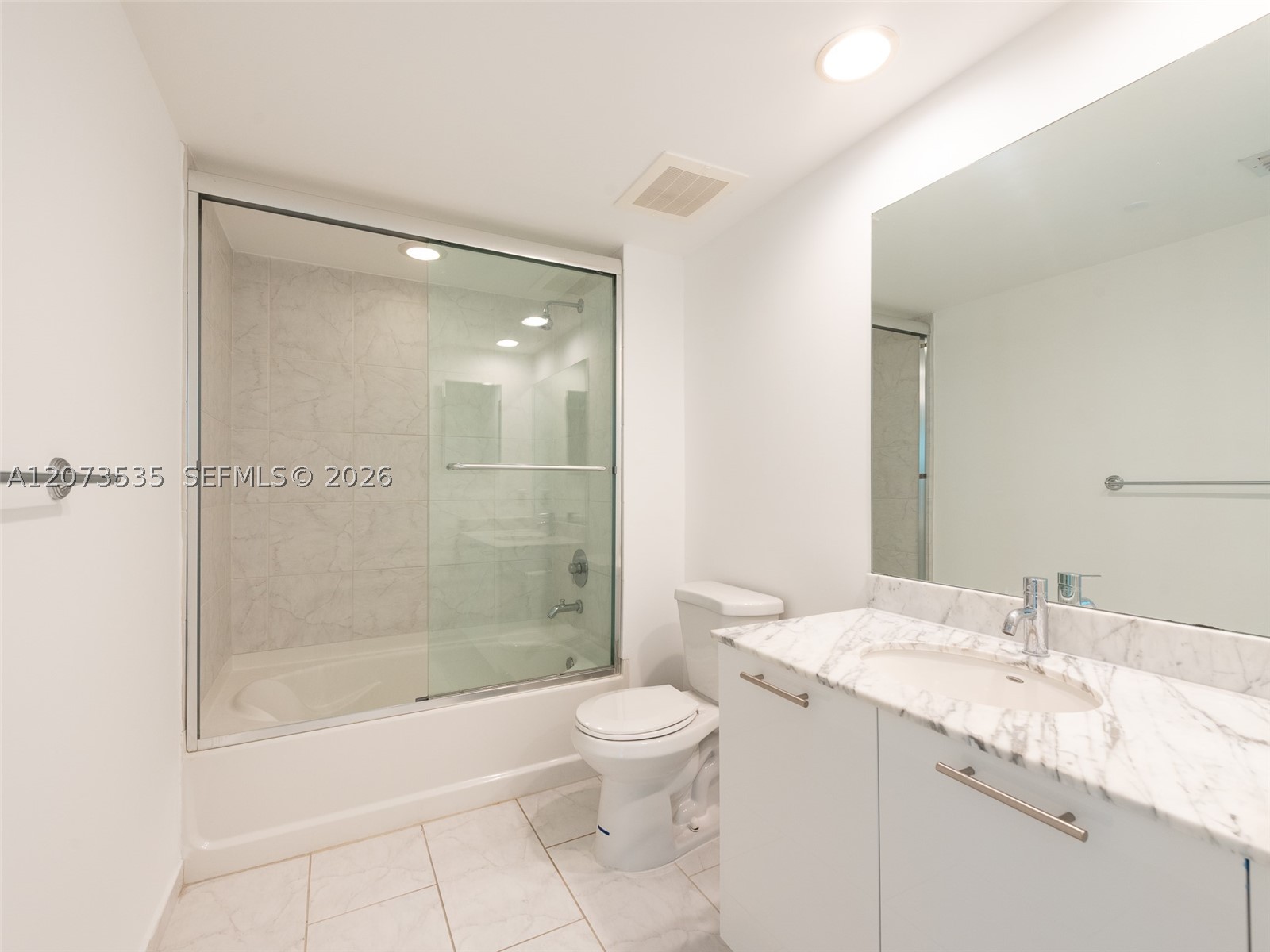 951 Brickell Ave #2709, Miami FL 33131