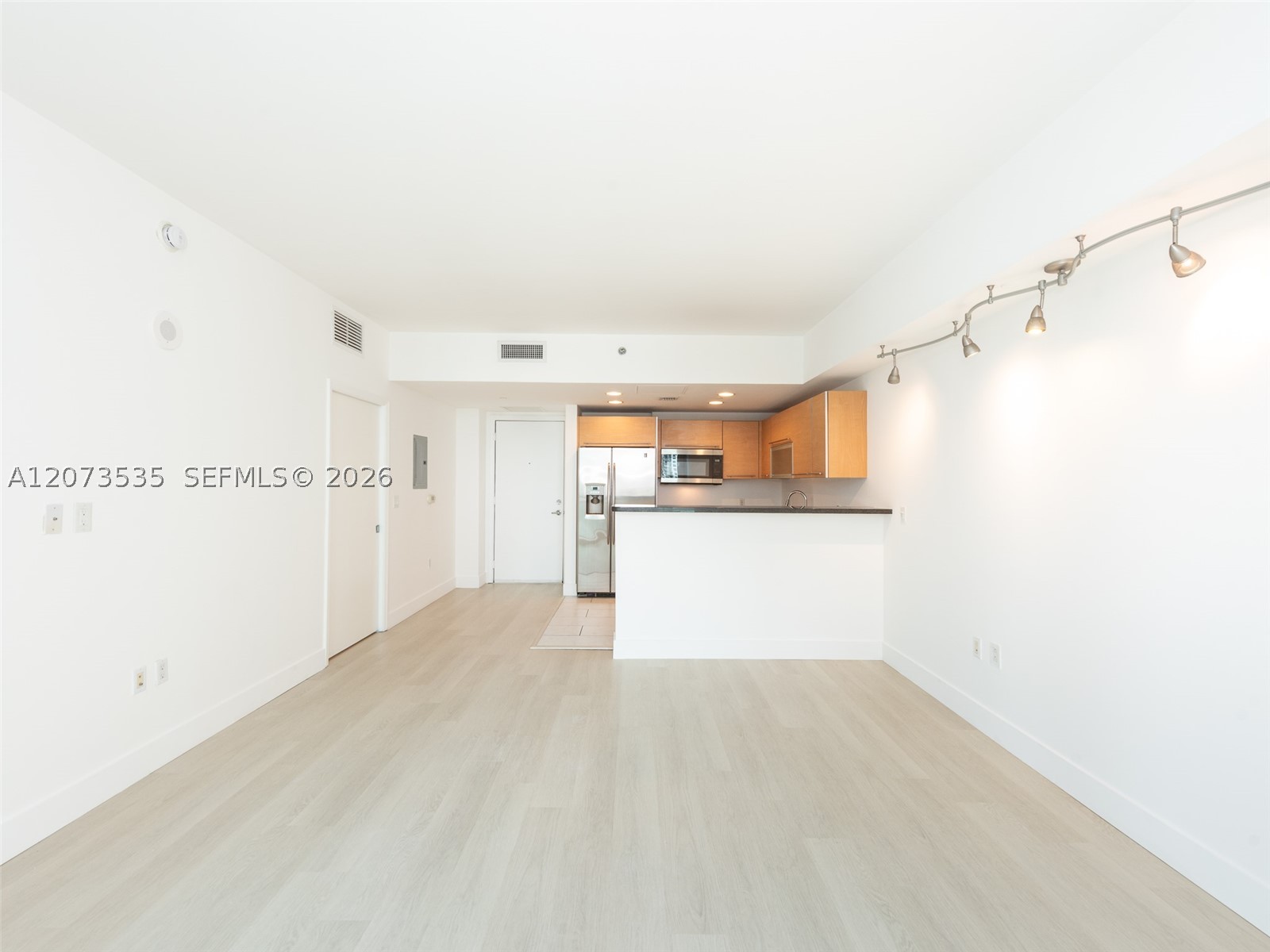 951 Brickell Ave #2709, Miami FL 33131