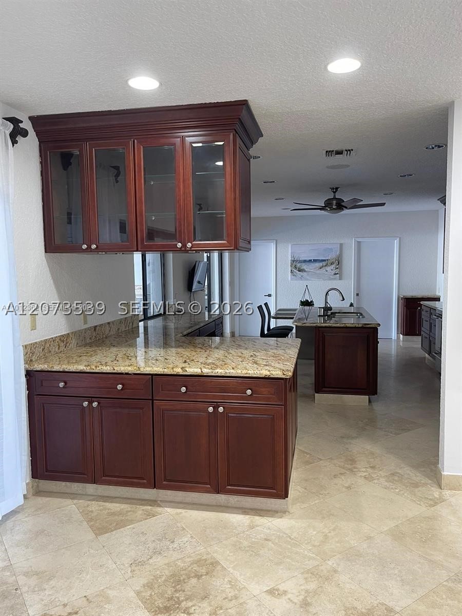 612 Hibiscus Dr, Hallandale Beach FL 33009