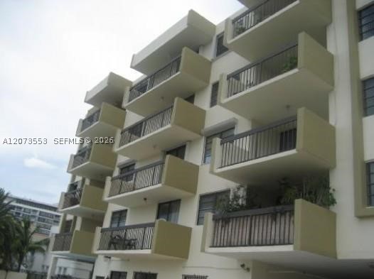 6937 Bay Dr #410, Miami Beach FL 33141