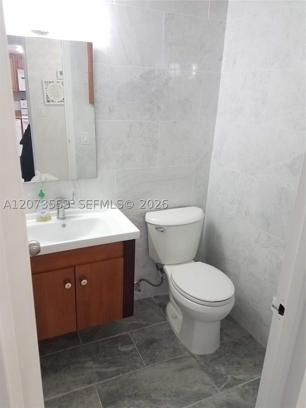 6937 Bay Dr #410, Miami Beach FL 33141