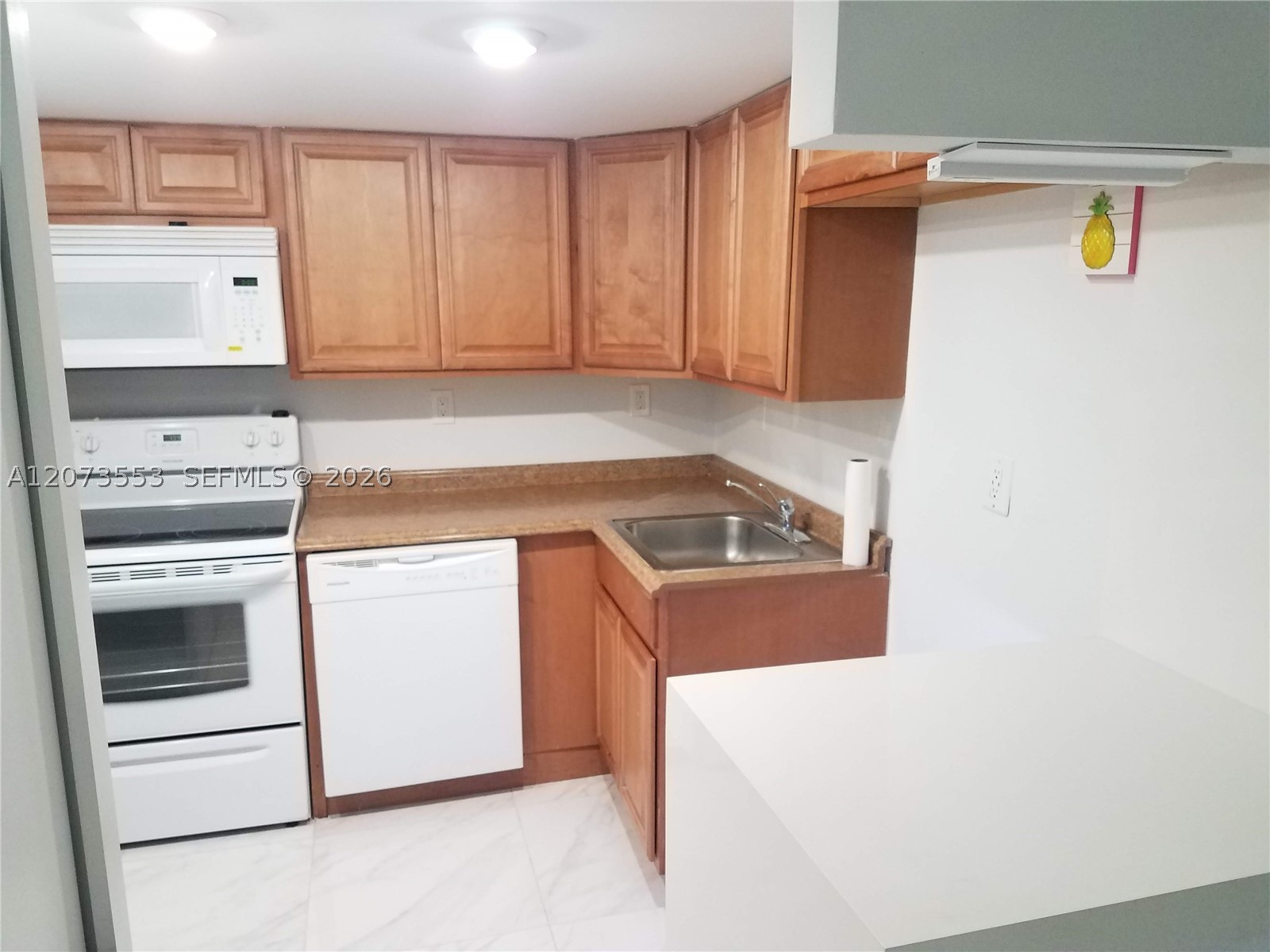 6937 Bay Dr #410, Miami Beach FL 33141