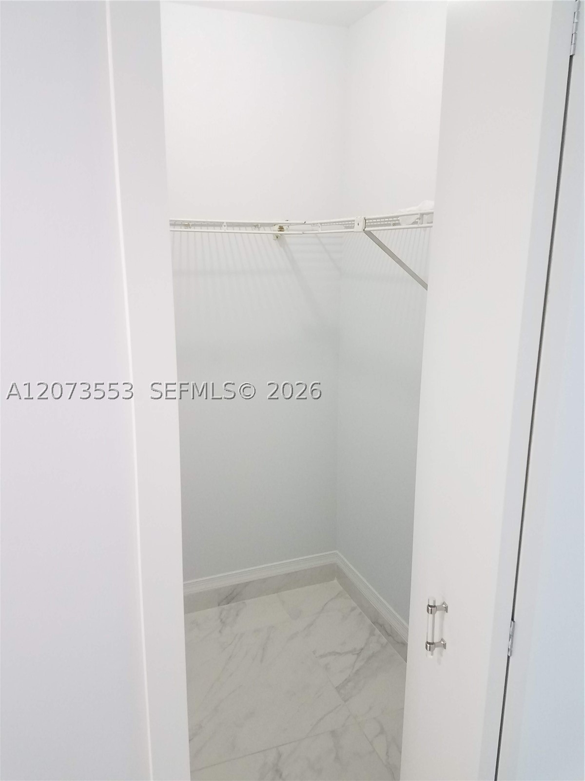 6937 Bay Dr #410, Miami Beach FL 33141