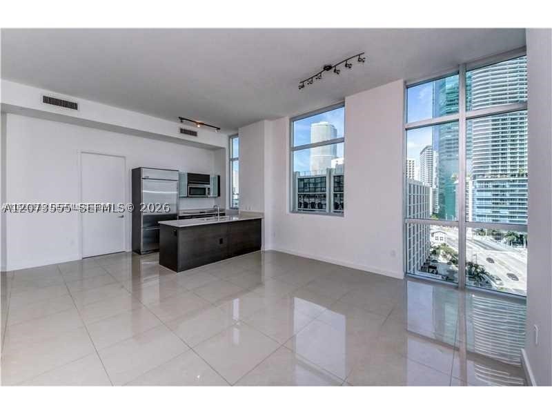 500 Brickell Ave #1101, Miami FL 33131