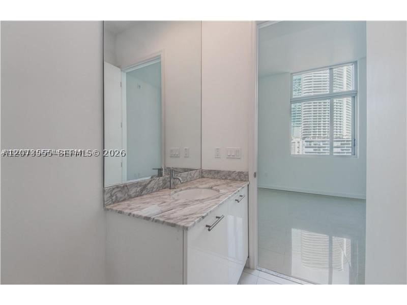 500 Brickell Ave #1101, Miami FL 33131