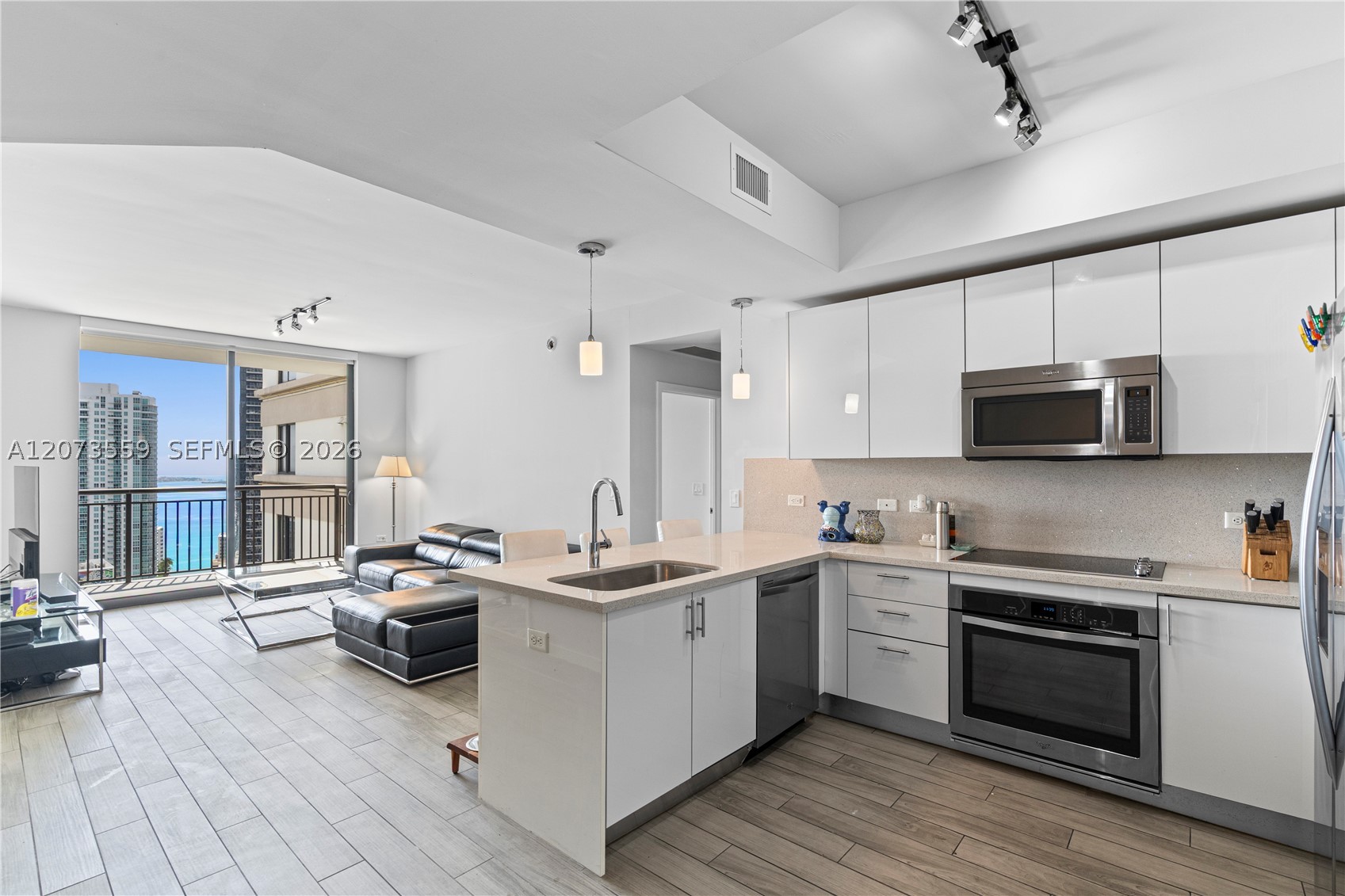 999 SW 1st Ave #3307, Miami FL 33130