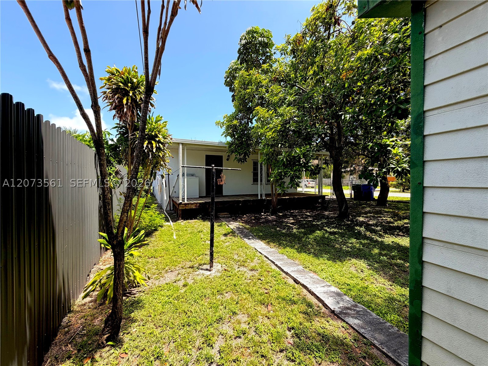 120 SW 59th Ave, Miami FL 33144