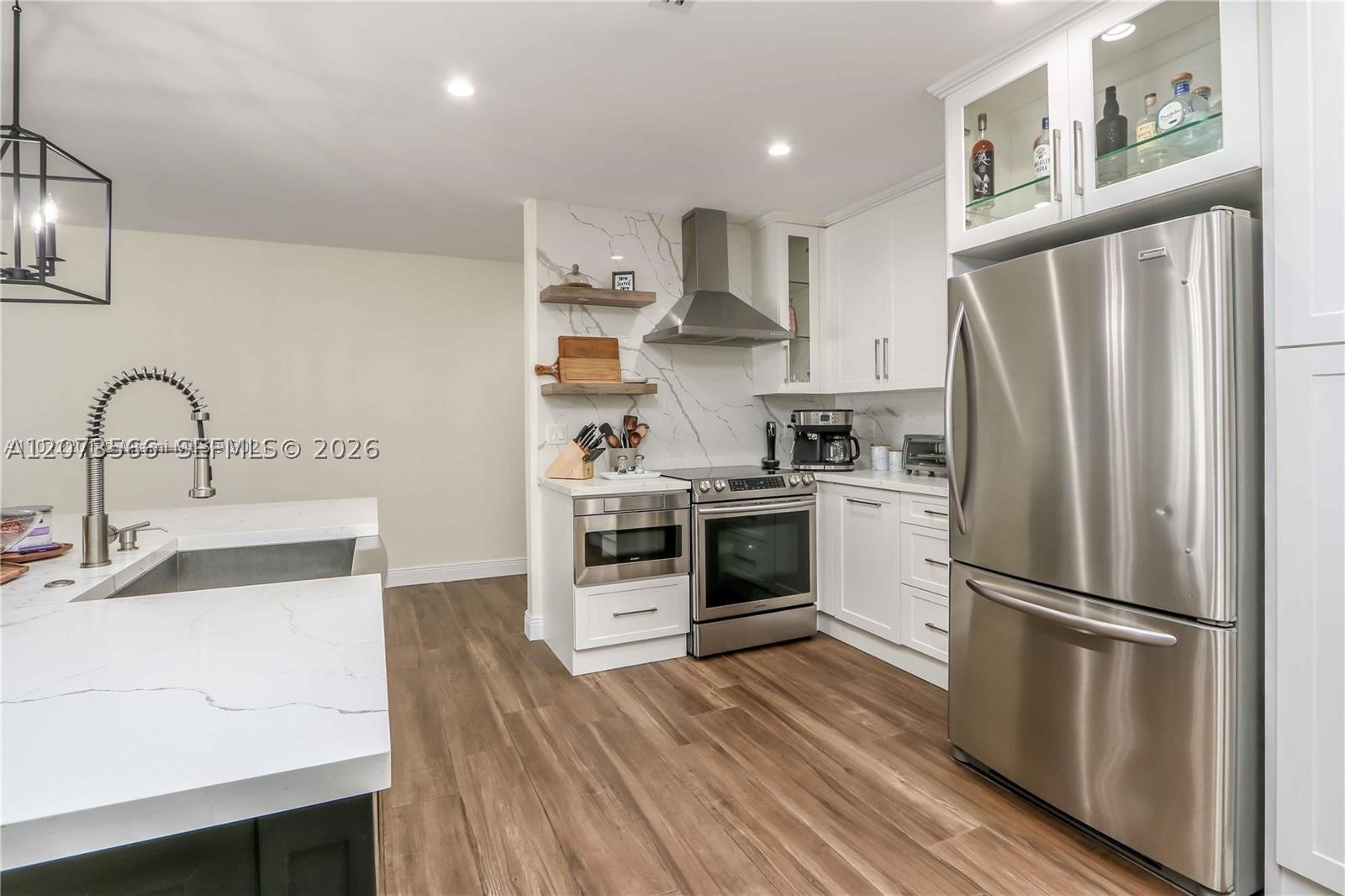 16509 Fox Den Ct, Miami Lakes FL 33014