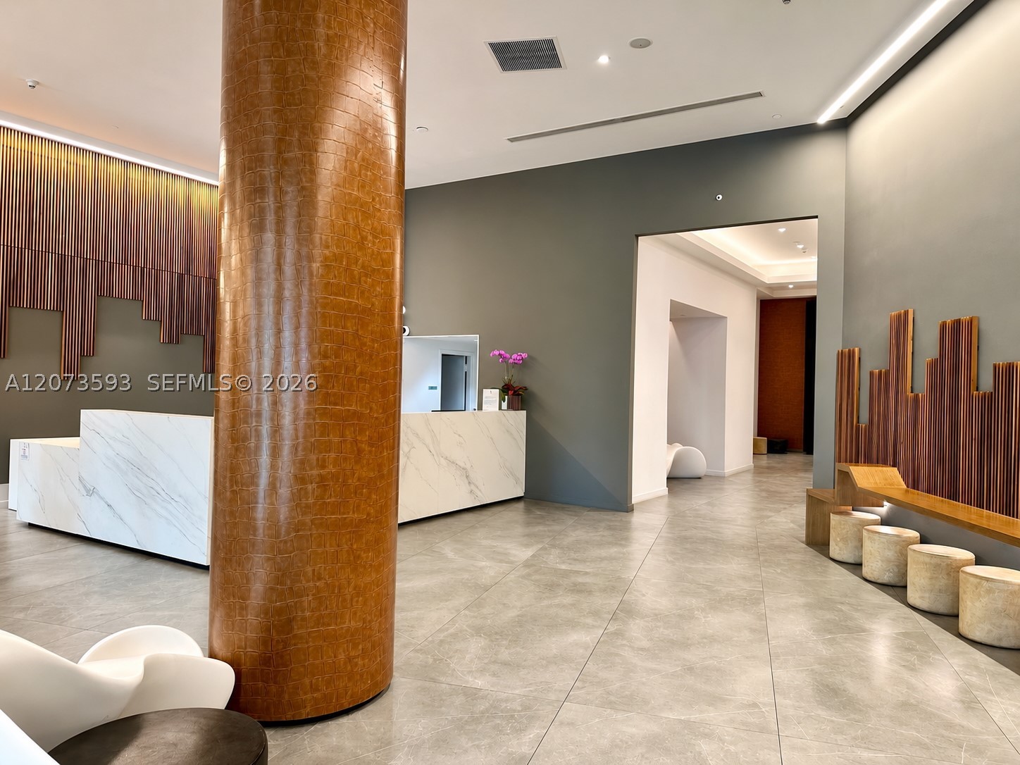 350 S Miami Ave #2215, Miami FL 33130