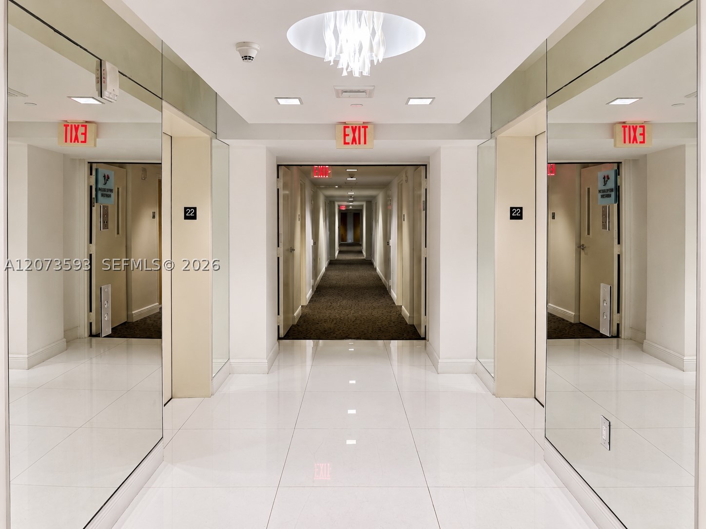 350 S Miami Ave #2215, Miami FL 33130