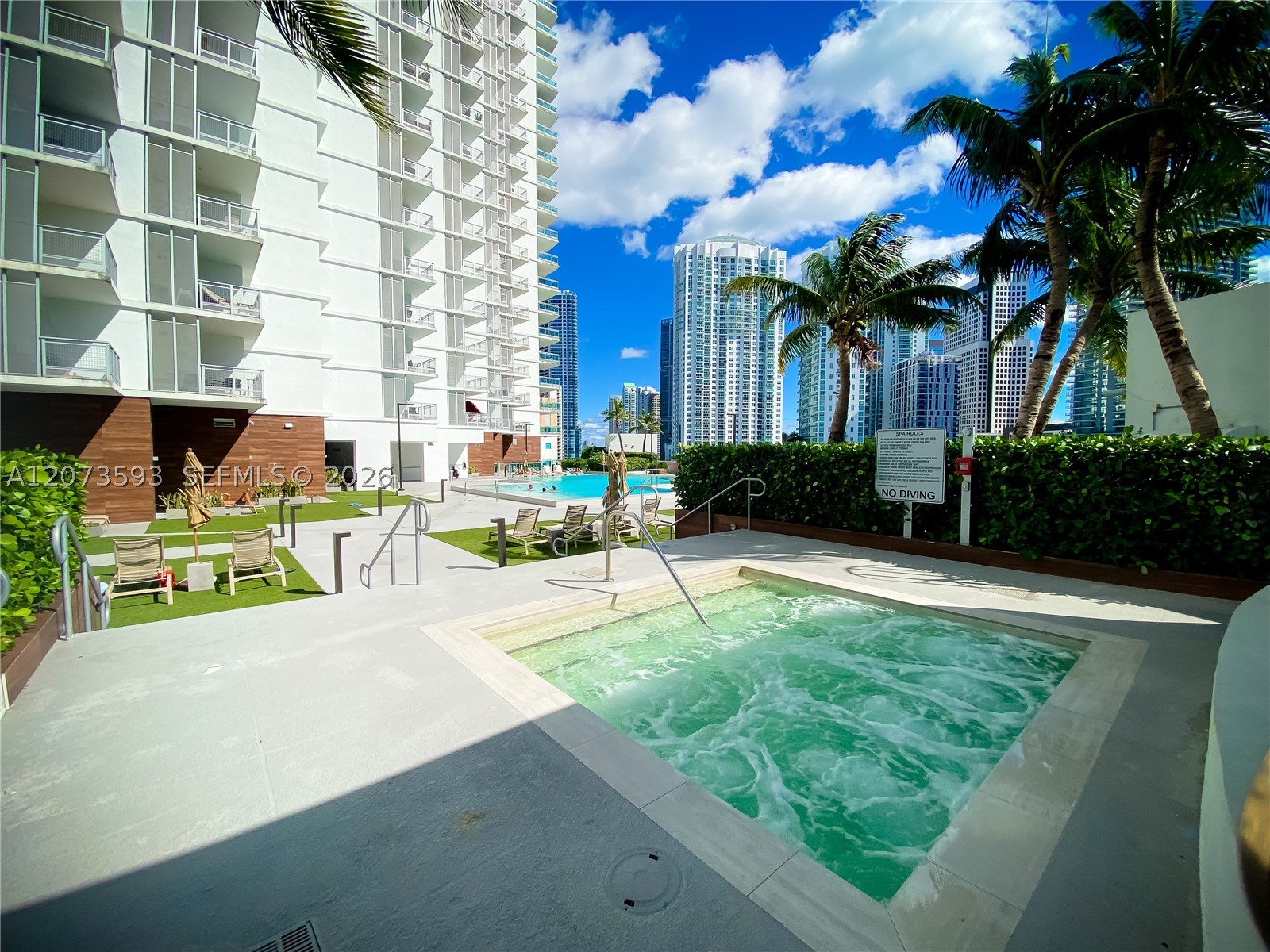 350 S Miami Ave #2215, Miami FL 33130