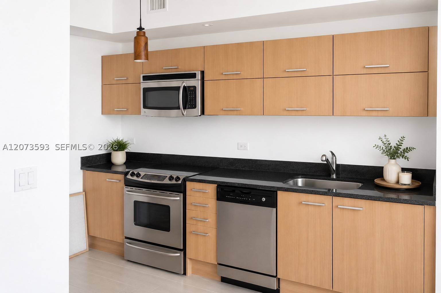 350 S Miami Ave #2215, Miami FL 33130