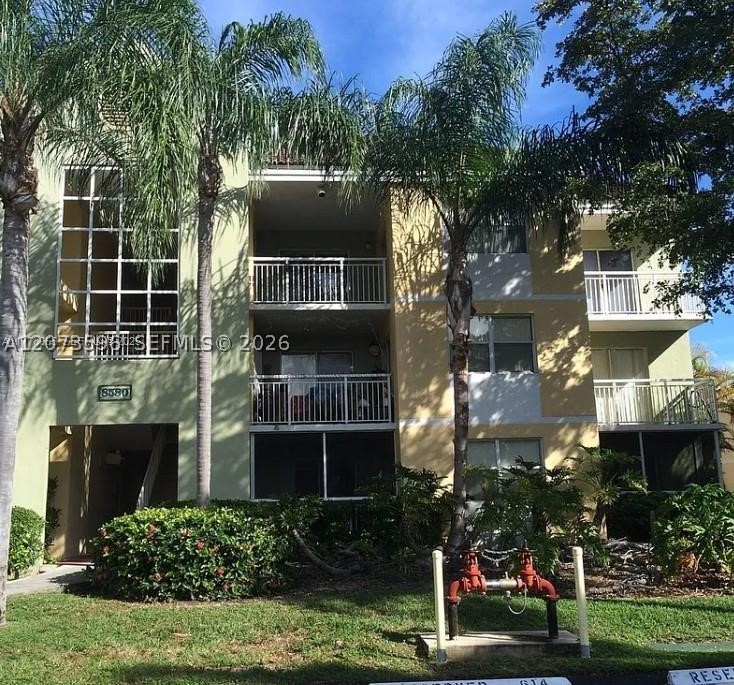 8670 SW 212th St #105, Cutler Bay FL 33189