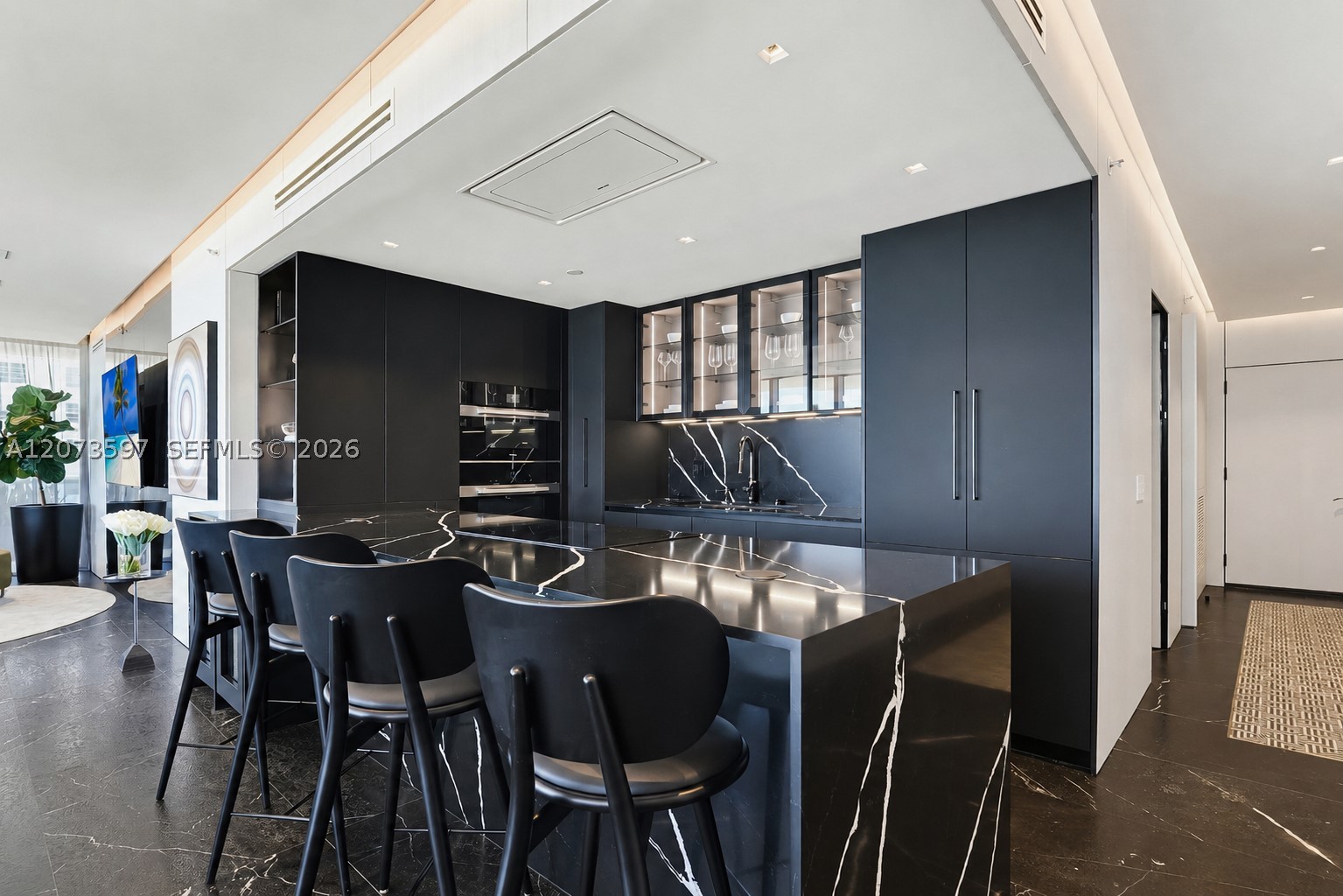 5875 Collins Ave #902, Miami Beach FL 33140