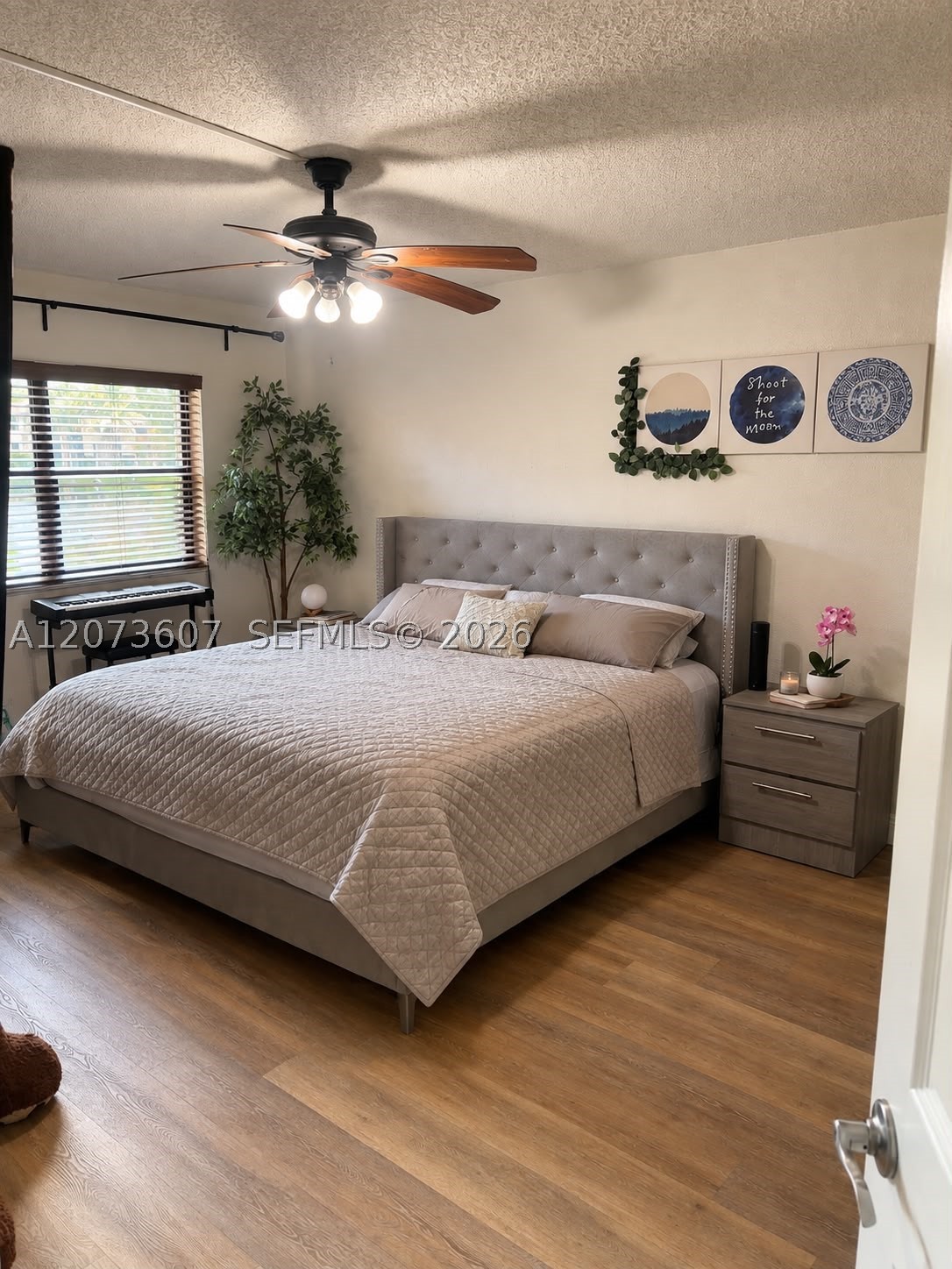 240 Lakeview Dr #109, Weston FL 33326