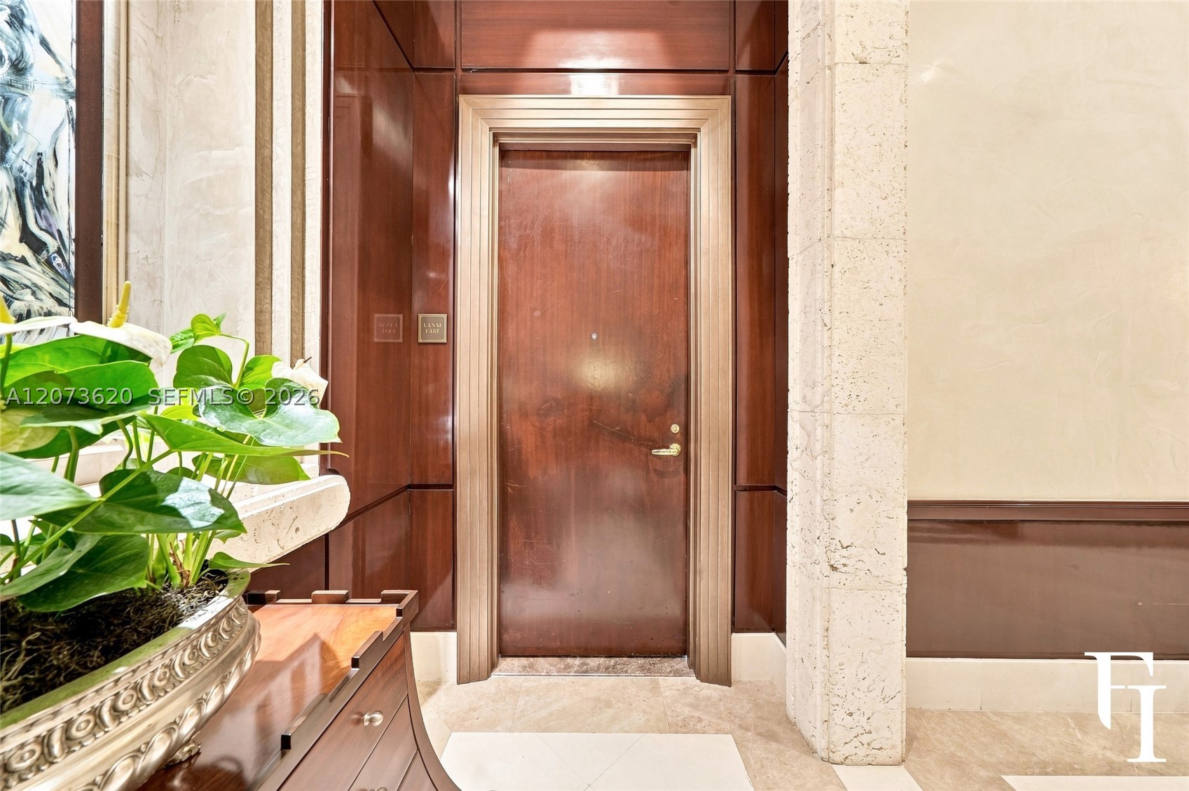 60 Edgewater Dr #East, Coral Gables FL 33133