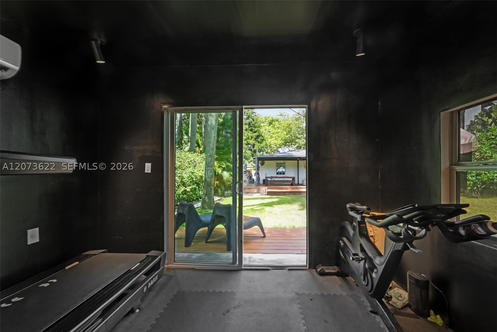 10627 NE 11th Ave, Miami Shores FL 33138