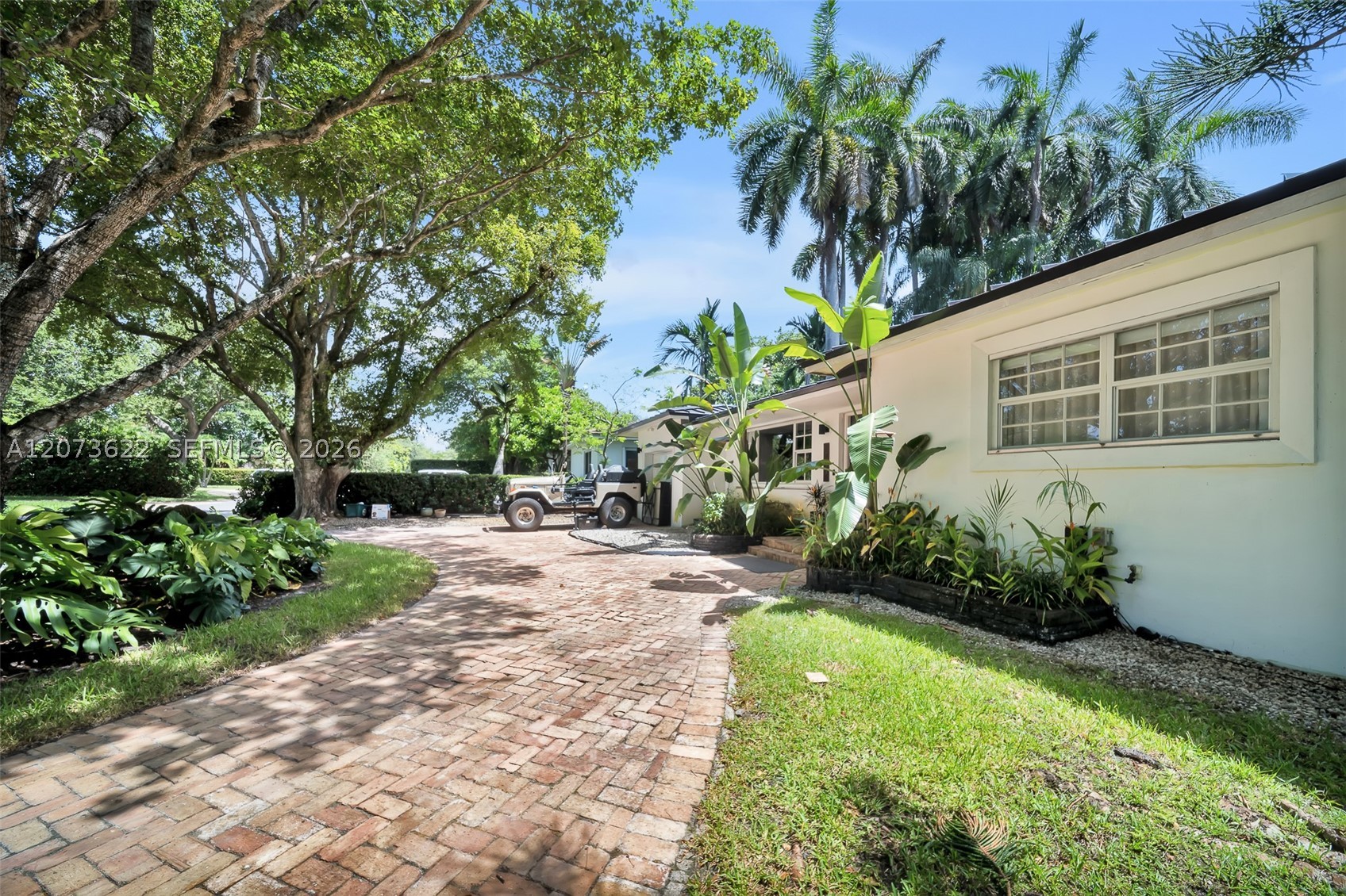10627 NE 11th Ave, Miami Shores FL 33138