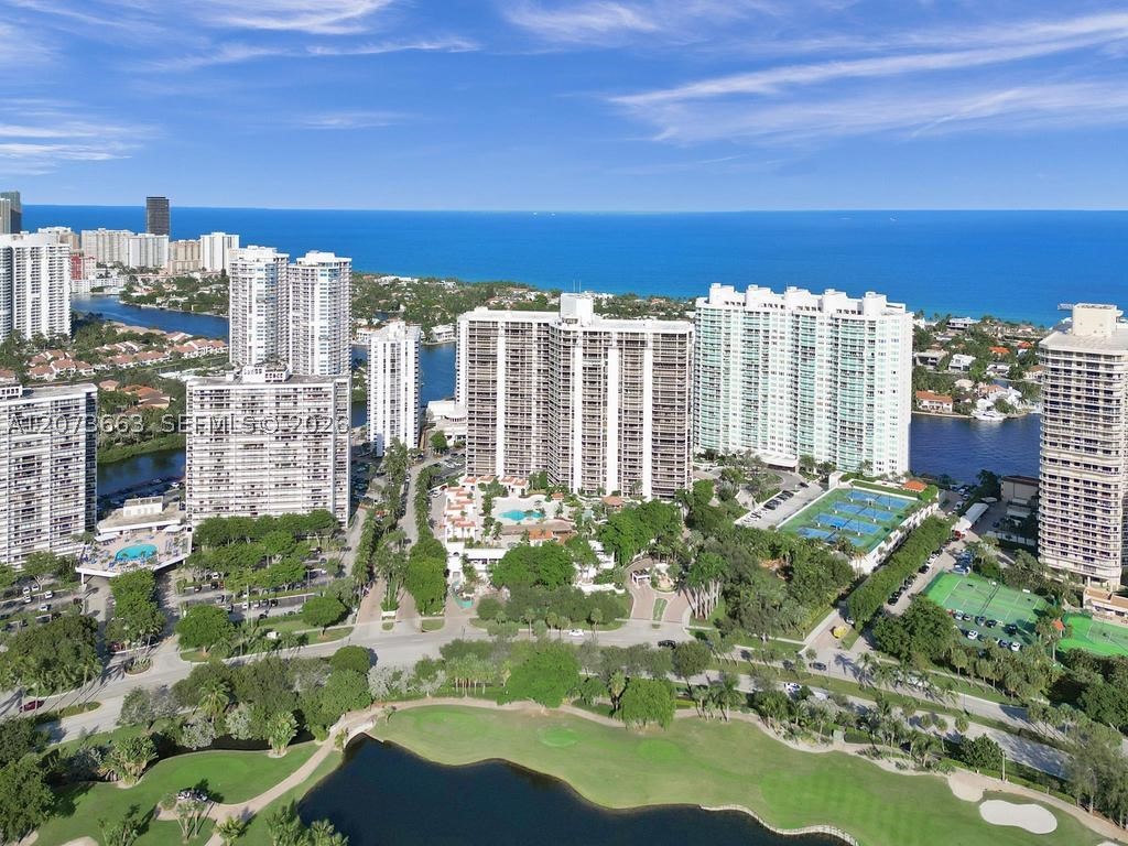 20281 E Country Club Dr #404, Aventura FL 33180
