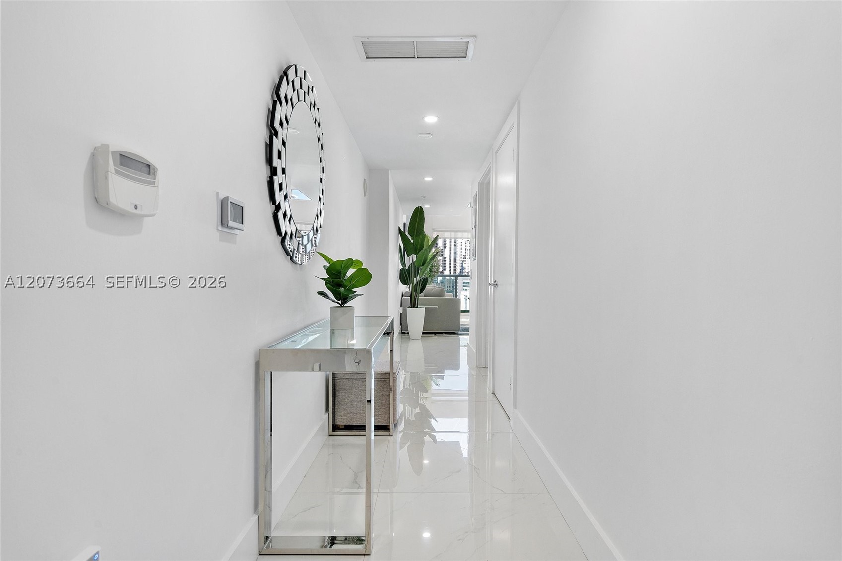 41 SE 5th St #1111, Miami FL 33131