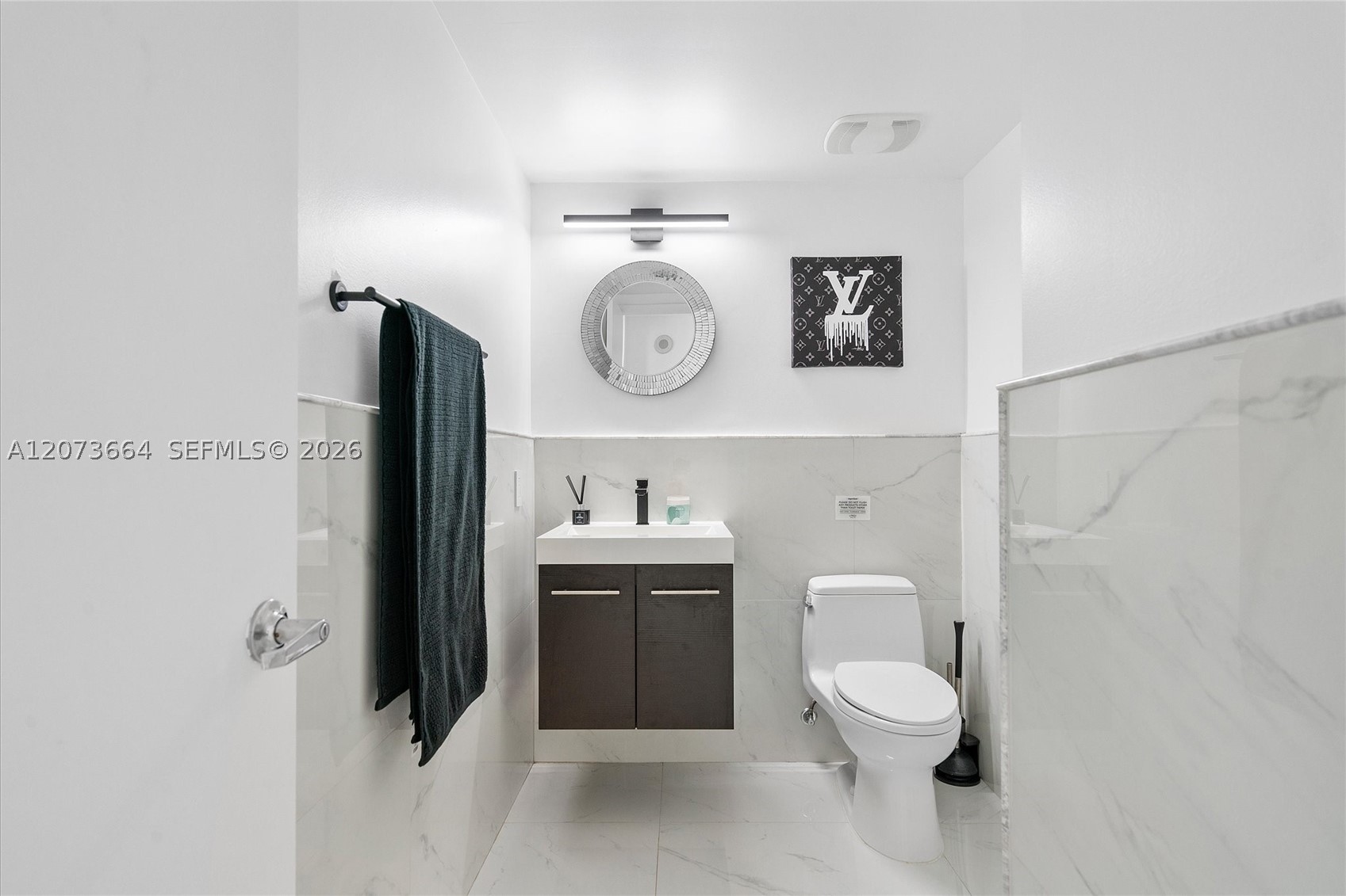 41 SE 5th St #1111, Miami FL 33131