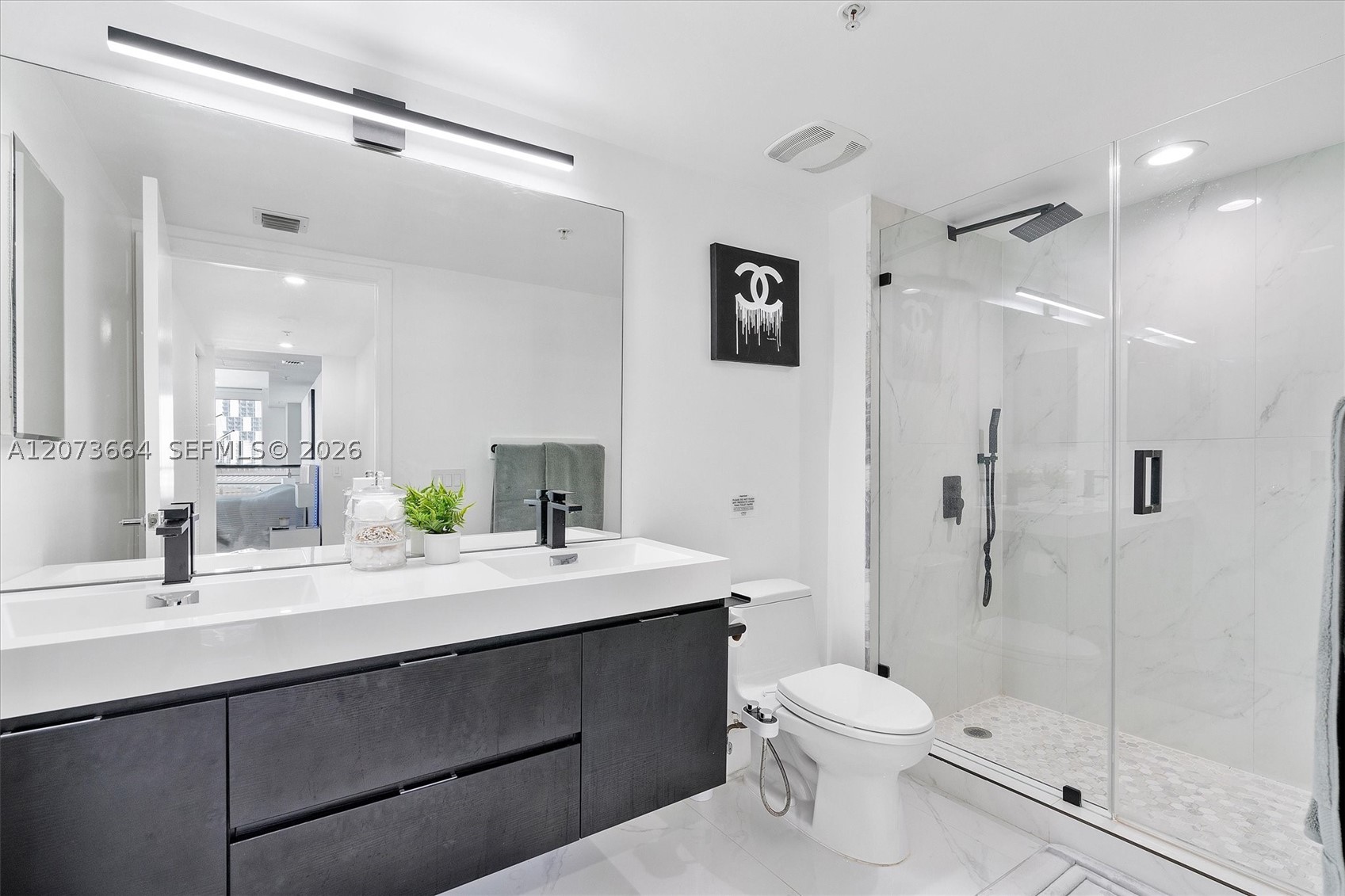 41 SE 5th St #1111, Miami FL 33131