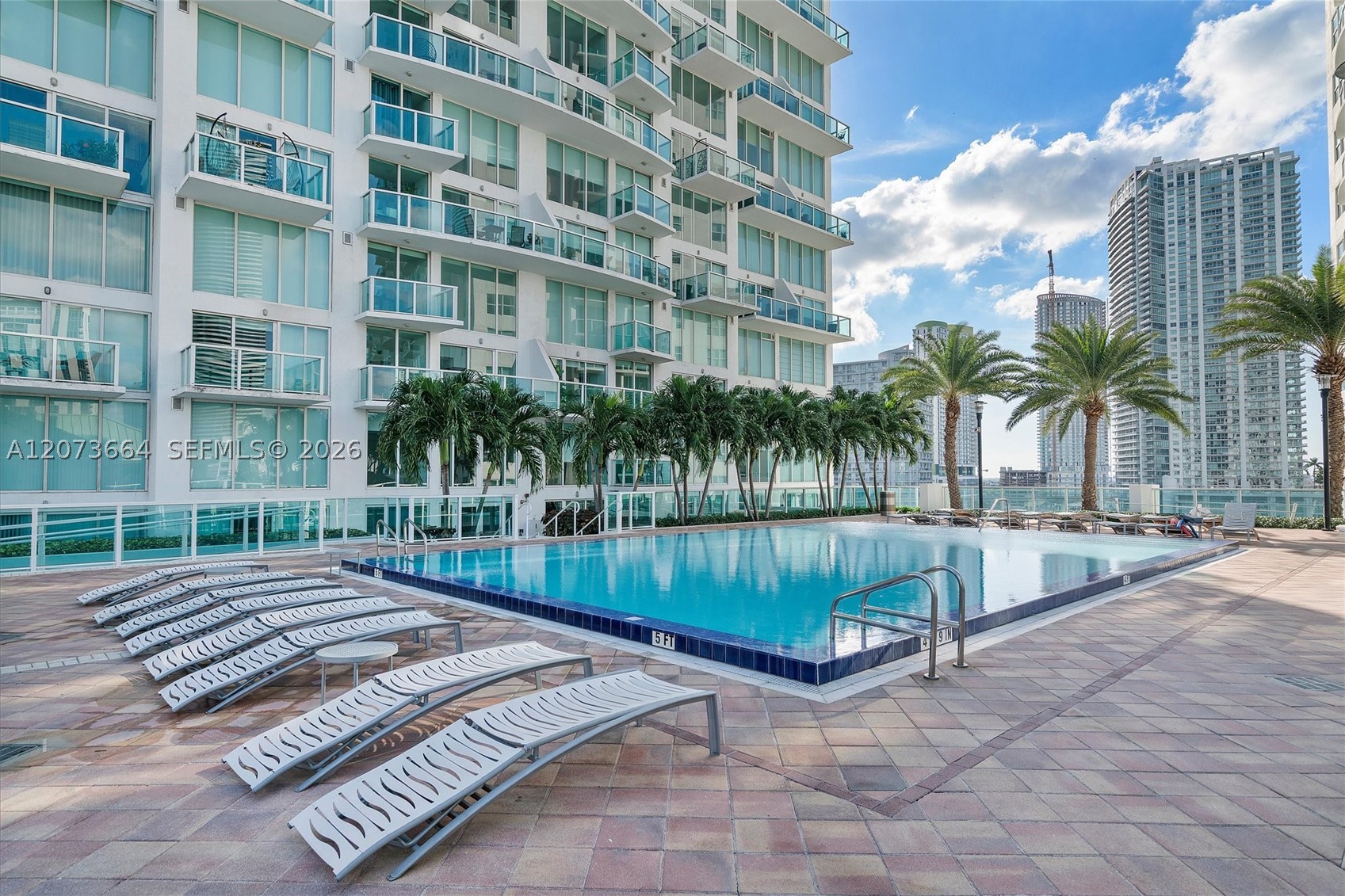 41 SE 5th St #1111, Miami FL 33131