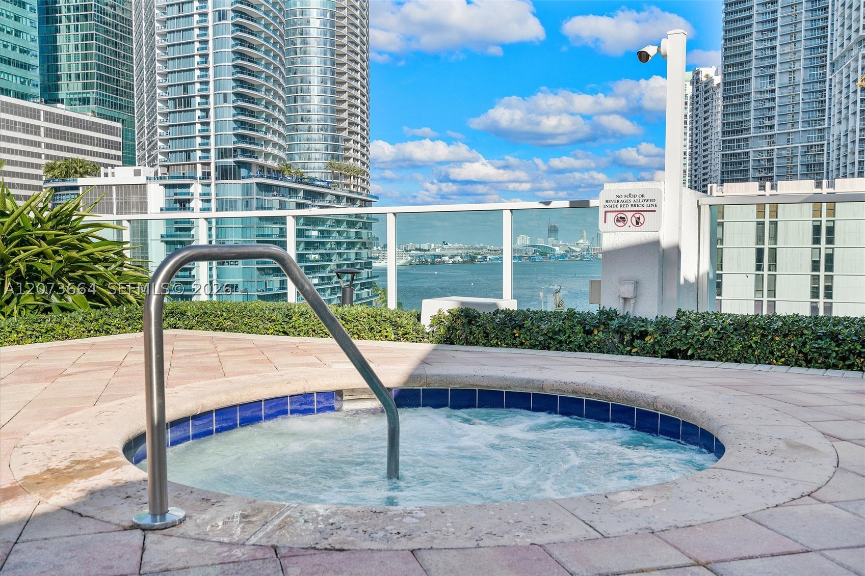 41 SE 5th St #1111, Miami FL 33131