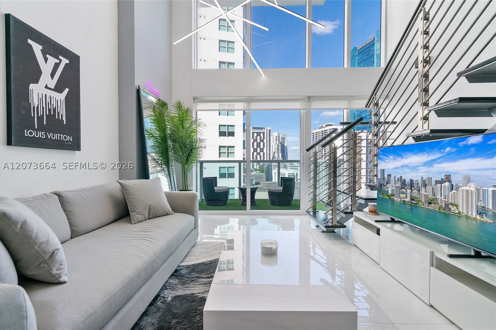 41 SE 5th St #1111, Miami FL 33131