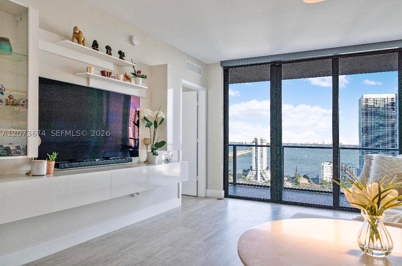 121 NE 34th St #2506A, Miami FL 33137