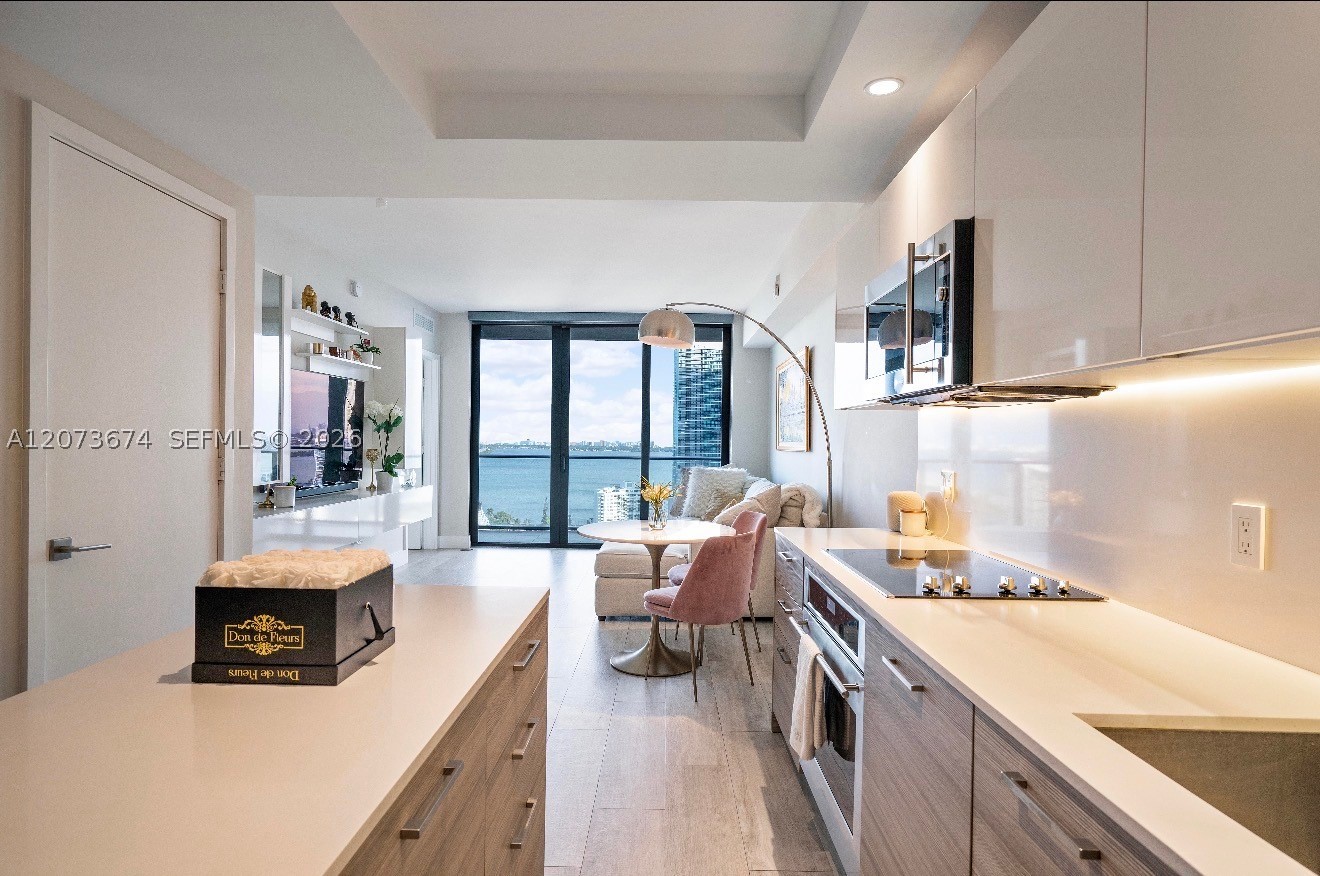 121 NE 34th St #2506A, Miami FL 33137