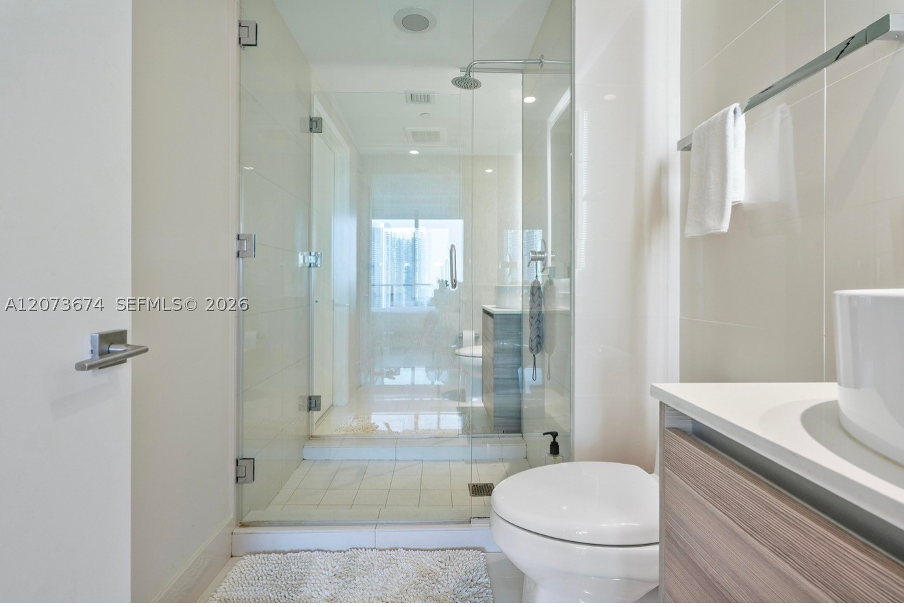 121 NE 34th St #2506A, Miami FL 33137