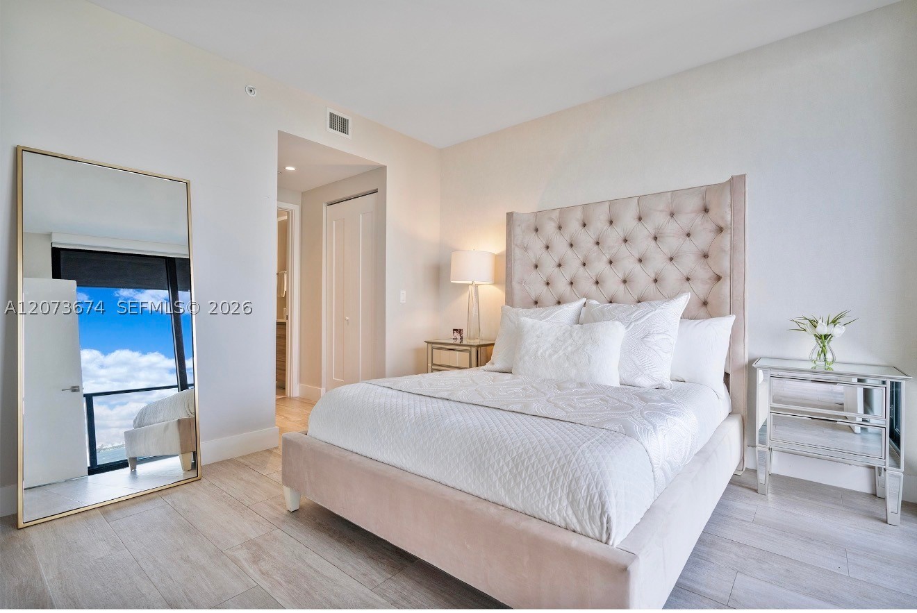 121 NE 34th St #2506A, Miami FL 33137