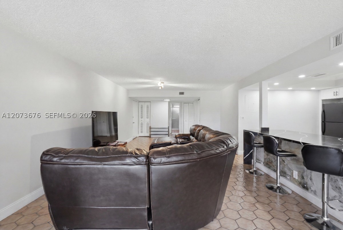 7460 Woodmont Ter #101, Tamarac FL 33321