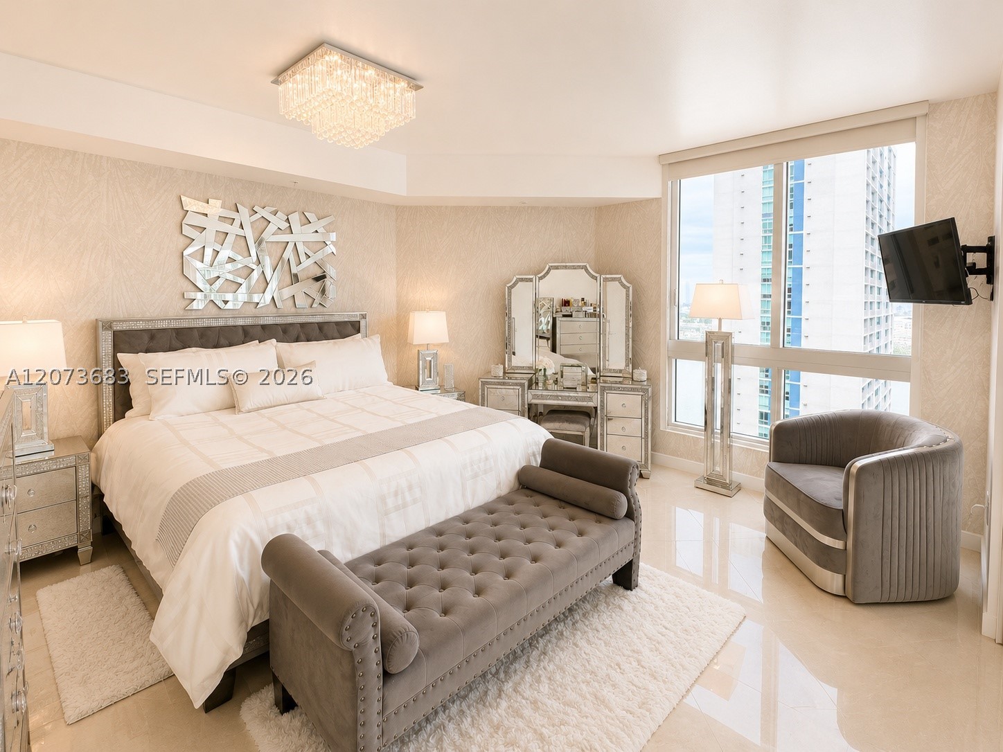 300 S Biscayne Blvd #T-2910, Miami FL 33131