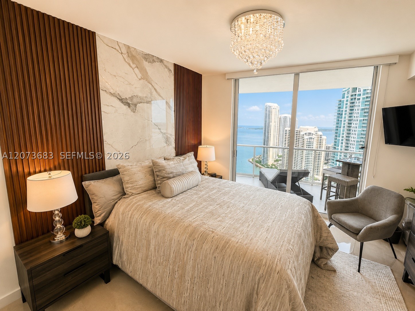 300 S Biscayne Blvd #T-2910, Miami FL 33131