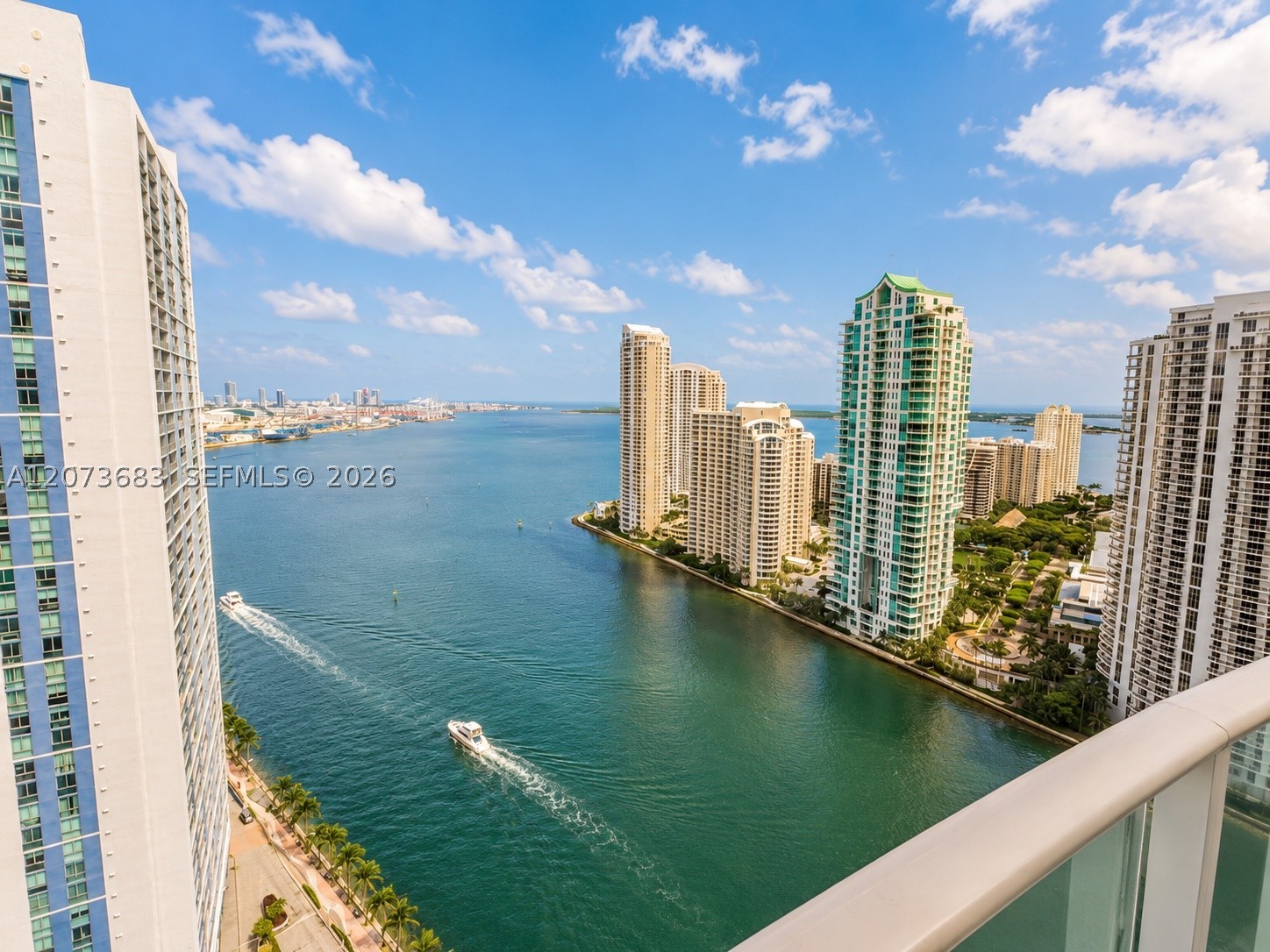 300 S Biscayne Blvd #T-2910, Miami FL 33131