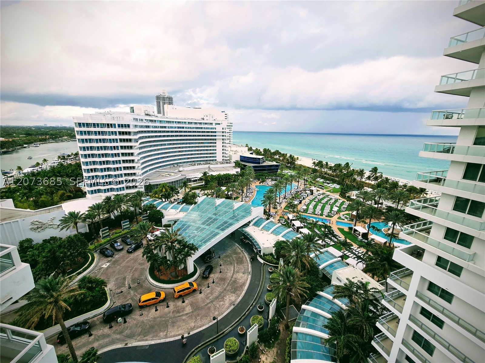 4401 Collins Ave #1401, Miami Beach FL 33140
