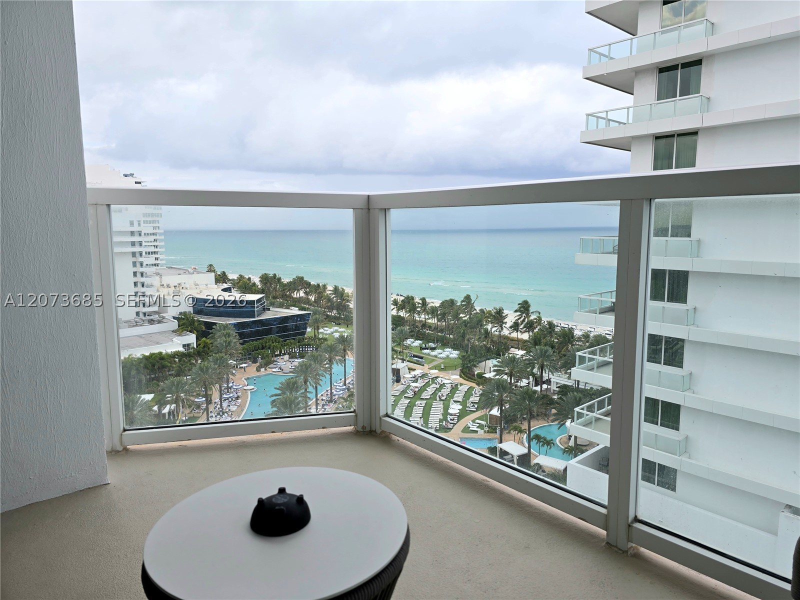 4401 Collins Ave #1401, Miami Beach FL 33140