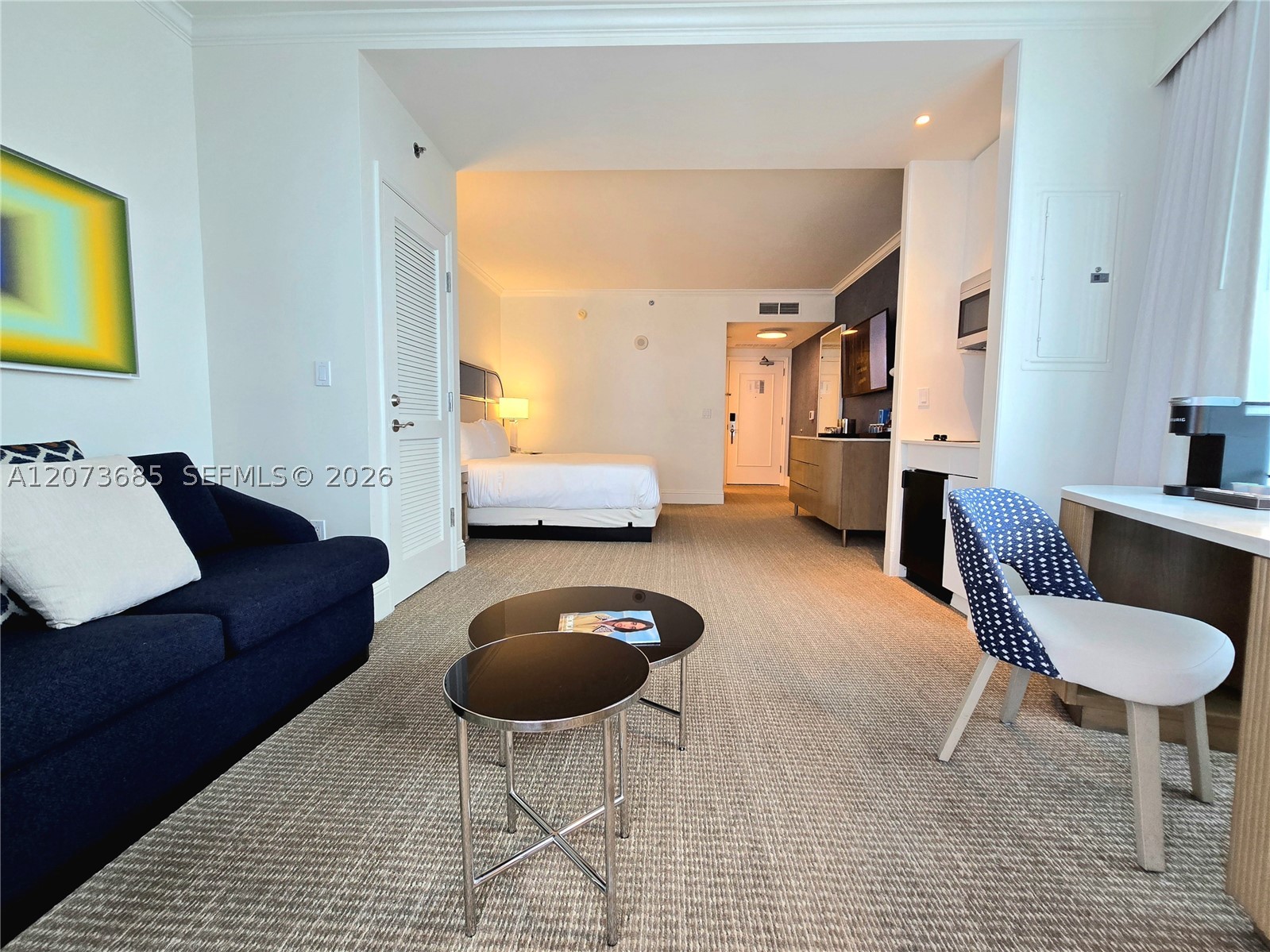 4401 Collins Ave #1401, Miami Beach FL 33140