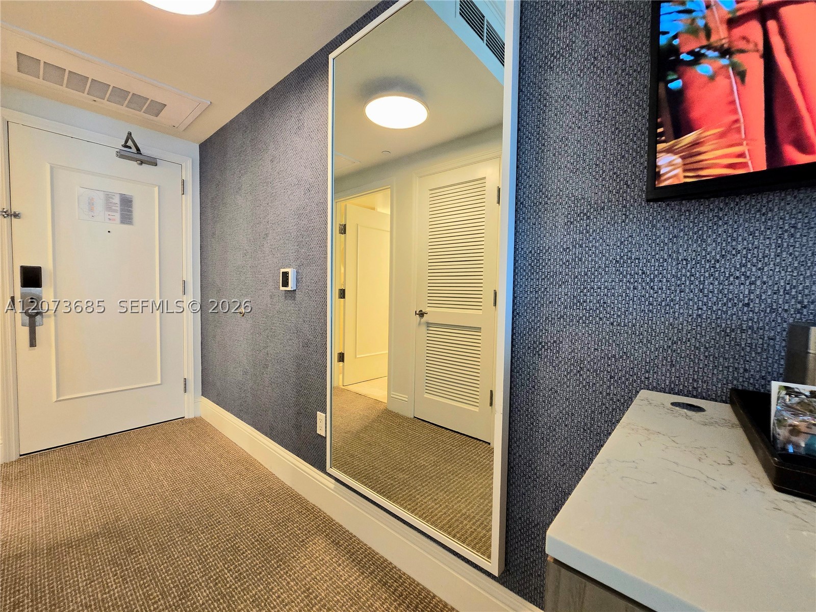 4401 Collins Ave #1401, Miami Beach FL 33140