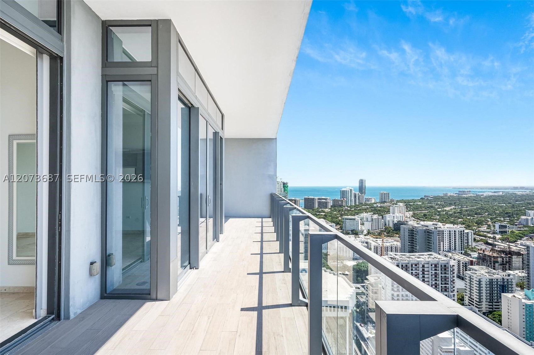 88 SW 7th St #4004, Miami FL 33130