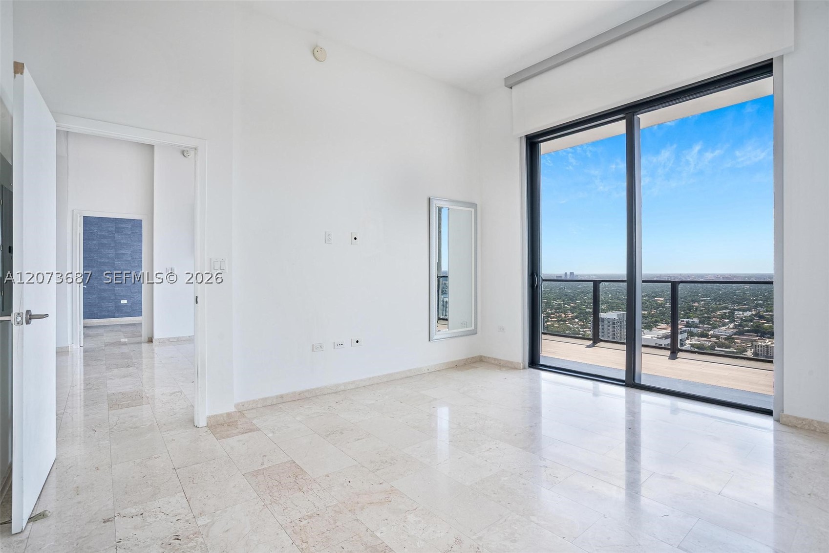 88 SW 7th St #4004, Miami FL 33130