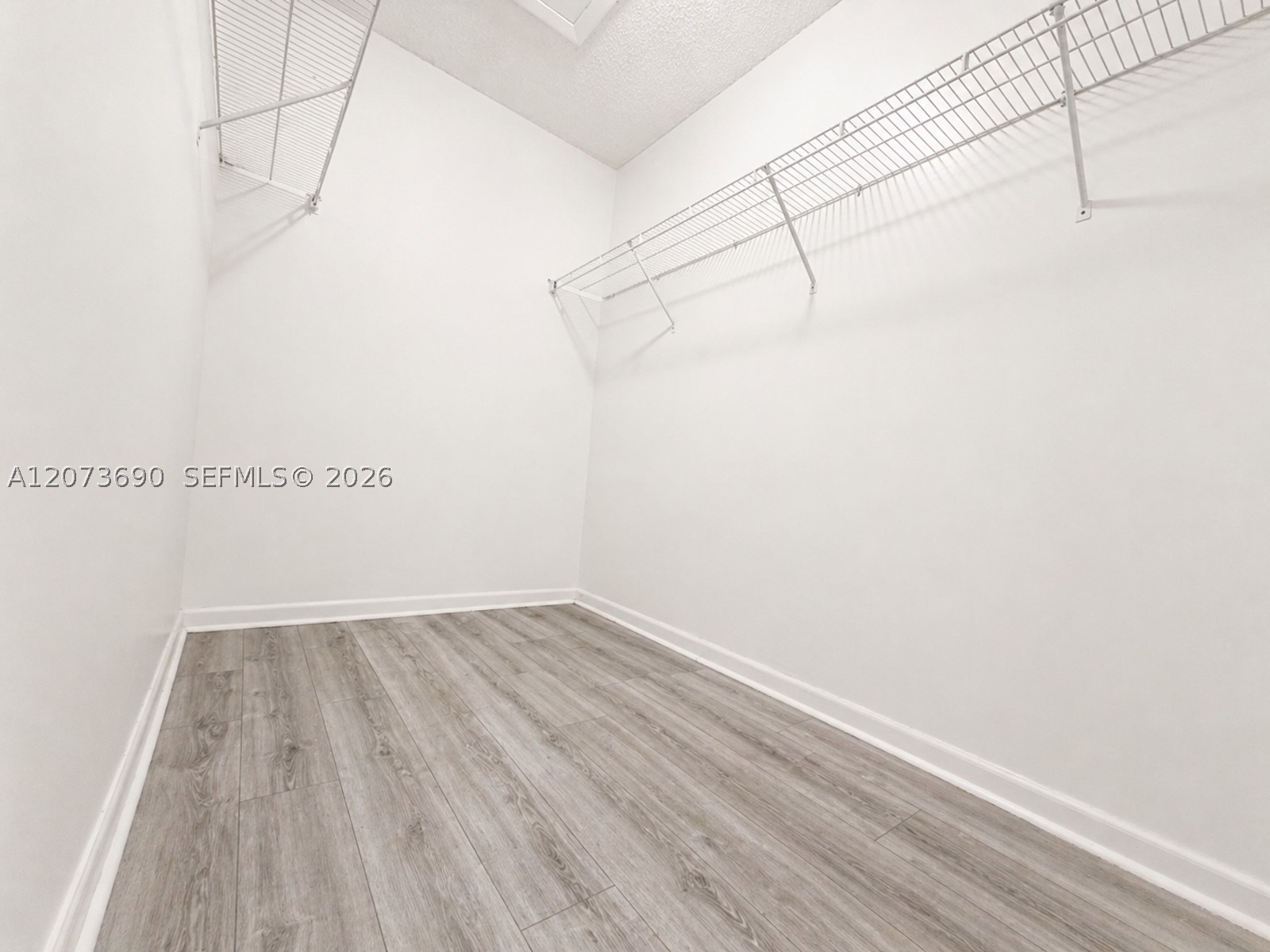 9730 Hammocks Blvd #201-28, Miami FL 33196