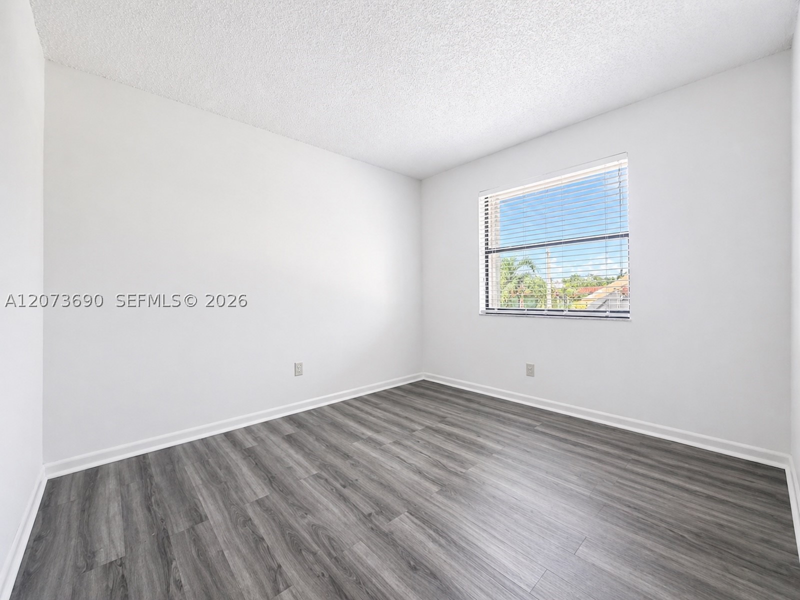 9730 Hammocks Blvd #201-28, Miami FL 33196